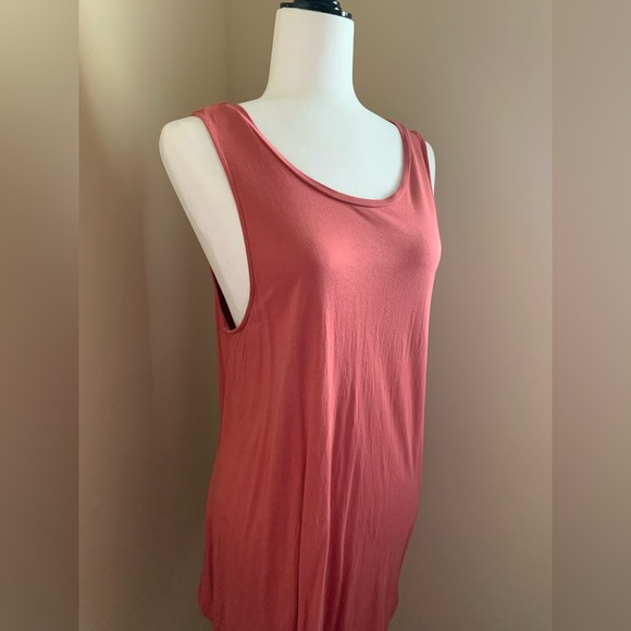 Long Tank Top - Picture 2 of 5